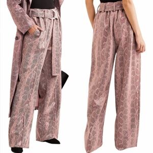 Stand studio NWOT pink belted snake wide leg pants M